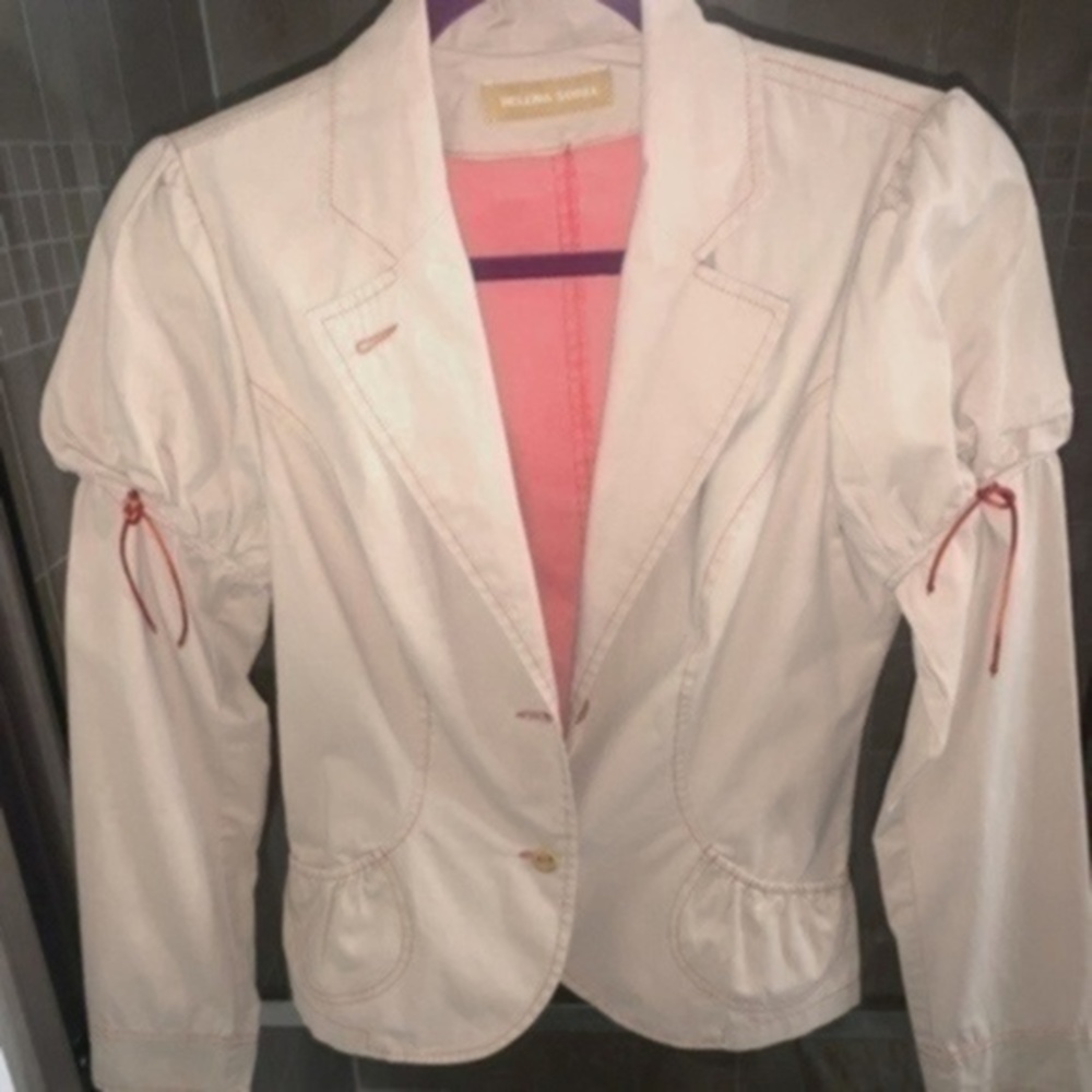 Helena Sorel Tan blazer, Puffed shoulder​​​​​​​​​​​​​​